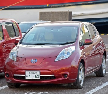 ТОП-20 популярных вопросов и ответов про Nissan Leaf