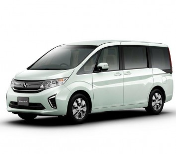 Обзор Honda Stepwgn