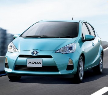 Тойота Аква (Toyota Aqua), Комплектации и обзоры, 1-ое поколение