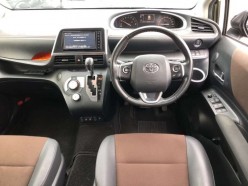 Toyota Sienta 1.5 G Cuero 7 Seater 2021