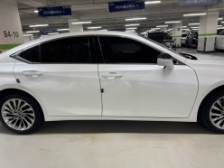 Lexus ES300h ES300h Executive 2023
