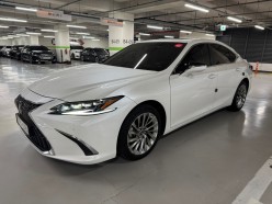 Lexus ES300h ES300h Executive 2023