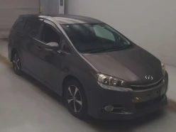Toyota Wish 1.8 S 2014