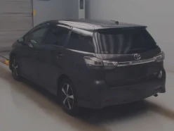 Toyota Wish 1.8 S 2014