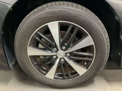 Toyota Wish 1.8 S 2014