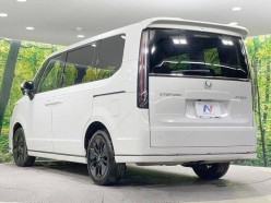 Honda Stepwgn 1.5 Spada 7 seater 4WD 2024