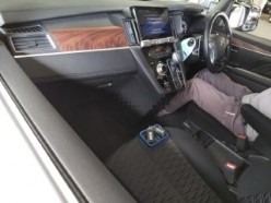 Mitsubishi Delica D:5 2.3 G-Power Package (8 Seater) 2022