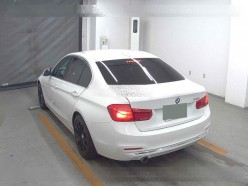 BMW 3-Series 318i Luxury 2017