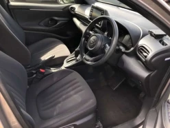 Toyota Yaris 1.0 X 2022