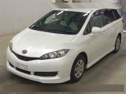 Toyota Wish 1.8 X HID selection 2012