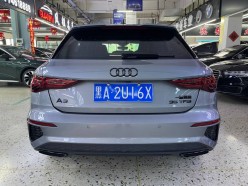 Audi A3 1.4 35 TFSI S Tronic Ultimate Color Edition 2023