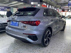 Audi A3 1.4 35 TFSI S Tronic Ultimate Color Edition 2023