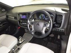 Mitsubishi Outlander PHEV 2.4 G Plus Package 4WD 2019
