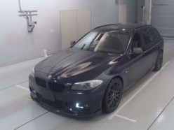 BMW 5-Series Touring 523i M Sport 2011