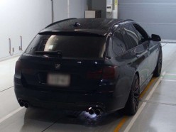 BMW 5-Series Touring 523i M Sport 2011