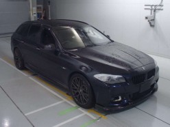BMW 5-Series Touring 523i M Sport 2011