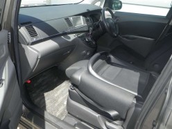 Toyota Isis 1.8 Platana limited 2010