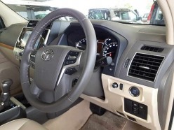 Toyota Land Cruiser Prado 2.7 TX L Package 4WD  5 seaters 2019