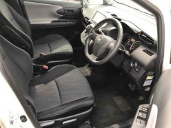Toyota Wish 1.8 X HID selection 2012