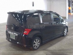 Honda Freed 1.5 G Aero 8 Seater 2011
