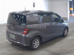 Honda Freed spike 1.5 G Just Selection 2013