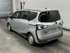 Toyota Sienta 1.5 X 2016