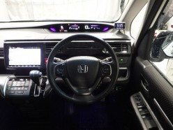 Honda Stepwgn 1.5 Spada Cool Spirit H. Sensing 4WD 2019