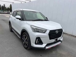 Daihatsu Rocky 1.0 Premium 4WD 2020