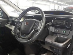 Honda Stepwgn 1.5 Spada Honda Sensing 7 seater 4WD 2017