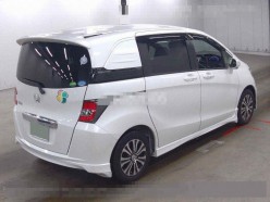 Honda Freed Spike 1.5 G aero 2016