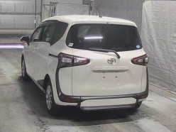 Toyota Sienta 1.5 G Welcab wheelchair spec 2016