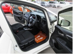 Honda Fit 1.3 13G L Package 2013