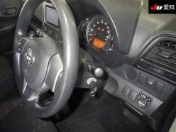 Toyota Ractis 1.3 X 2013