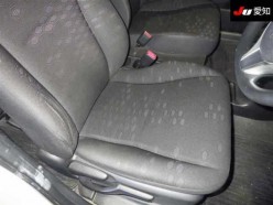 Toyota Ractis 1.3 X 2013