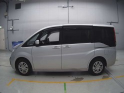 Honda Stepwgn 1.5 G Honda Sensing 7 seater 2021