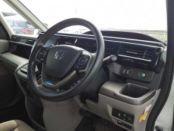 Honda Stepwgn 1.5 G Honda Sensing 7 seater 2021