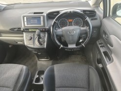 Toyota Wish 1.8 X 2010
