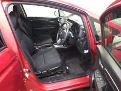 Honda Fit 1.3 13G F Package 4WD 2019