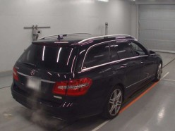 Mercedes-Benz E-Class E 250 BlueEfficiency Avantgarde 2013