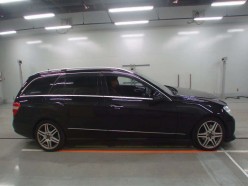 Mercedes-Benz E-Class E 250 BlueEfficiency Avantgarde 2013