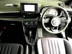Toyota Yaris 1.0 X 2021