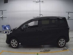 Toyota Sienta 1.5 G 2020