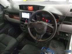 Toyota Tank 1.0 X S 4WD 2019