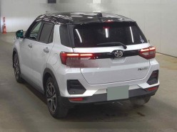 Daihatsu Rocky 1.0 Premium 4WD 2020
