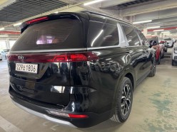 KIA Carnival 2.2 CRDi AT Prestige 8 мест 2021