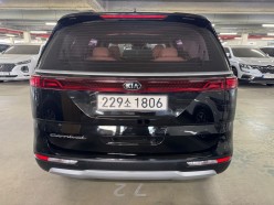 KIA Carnival 2.2 CRDi AT Prestige 8 мест 2021