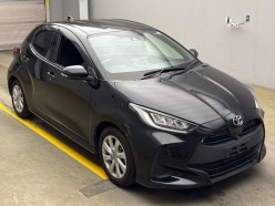Toyota Yaris 1.5 G + panoramic view 2020