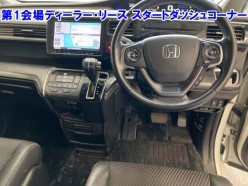 Honda Stepwgn 1.5 Spada Cool Spirit 8 seater 2015