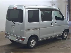Daihatsu Hijet Cargo 660 Deluxe SAIII High Roof 4WD 2021