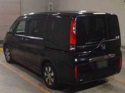 Honda Stepwgn 1.5 B 8 seater 2016